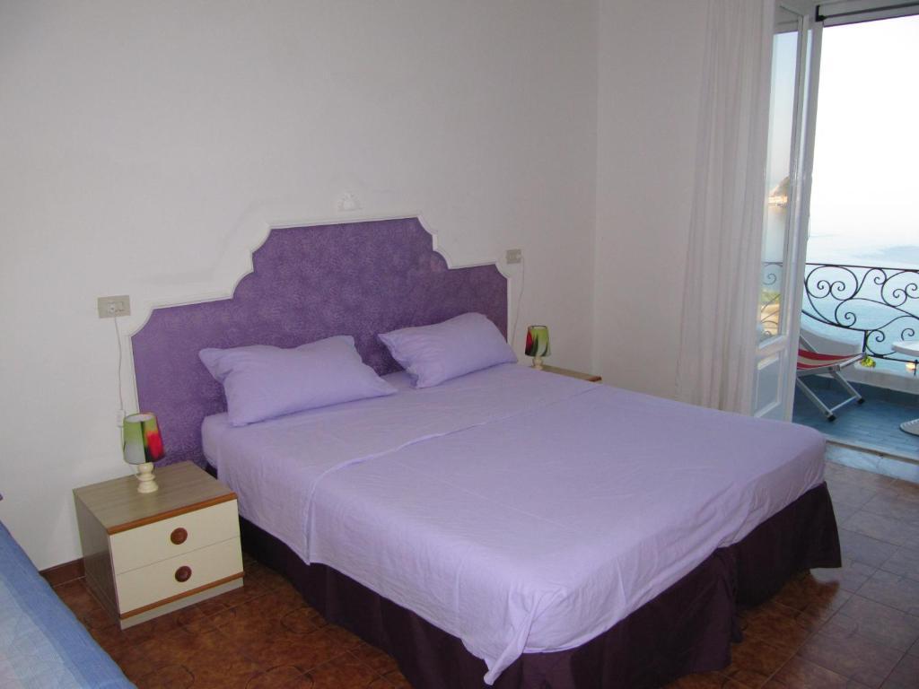 Bed and Breakfast Casa Antonio Barano dʼIschia Pokój zdjęcie